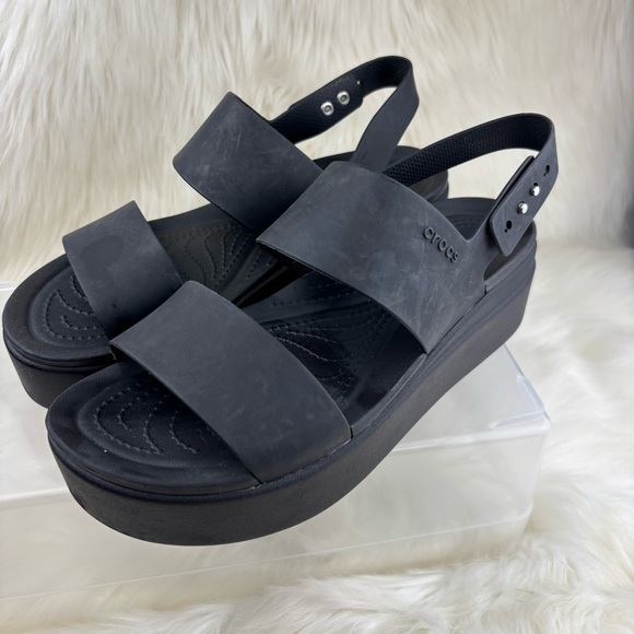 CROCS Women's Wedge Black Double Strap Sandals - Picture 4 of 9